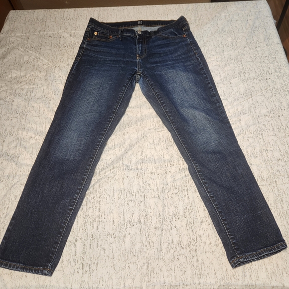 💫 GAP Women's Straight Leg Jeans - Dark Blue- Like NEW - Size 28 - Picture 2 of 6